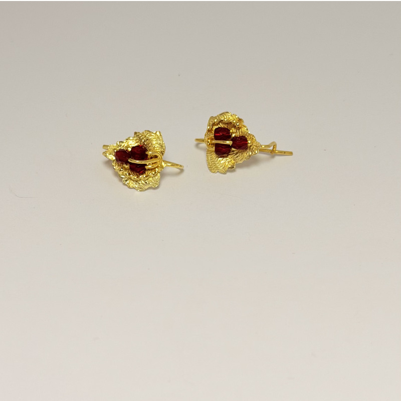 boucles d'Oreilles feuille de vigne grenat en Or vert