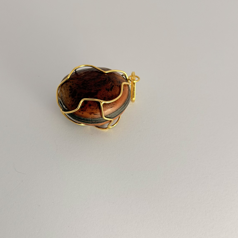pendentif graine tonnerre file lisse en Or/ Bijouterie Rigolet