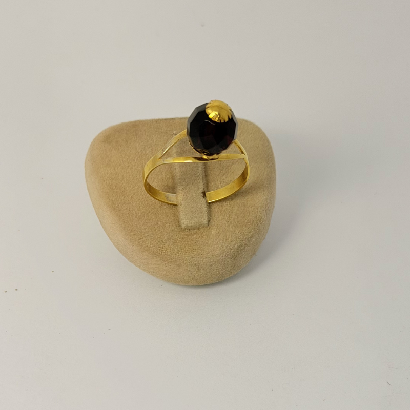 bague avec grand grenat en Or 750/ Bijouterie Rigolet