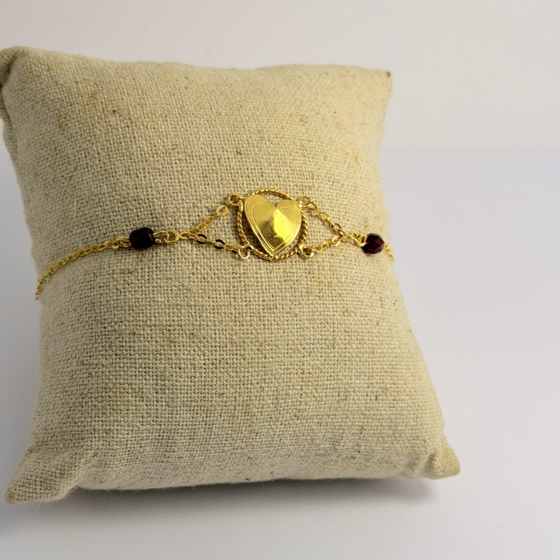 bracelet coeur avec grenat