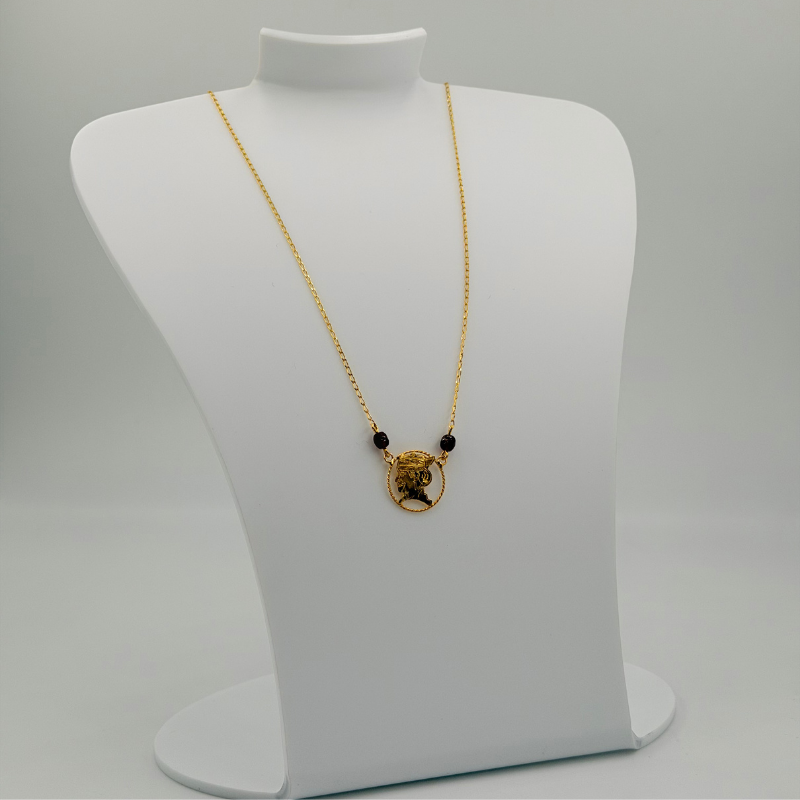 Collier 1 Tête Cayennaise 2 Grenat Maille Forçat Miroir en or 18 carats – Bijouterie Rigole